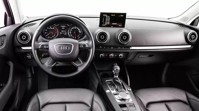 Audi A3 Sportback 1.2L TFSI (AT) 2016 г.
